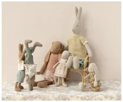 Peluches^Maileg Rabbit con Camisa y Pantoles de Puntos T3